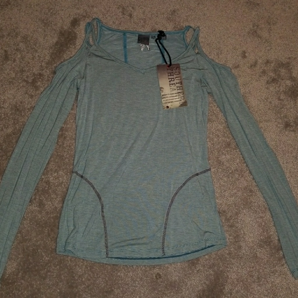 Long sleeve open shoulder top